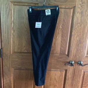Anne Klein slim crop. Size 6. Black and white pants